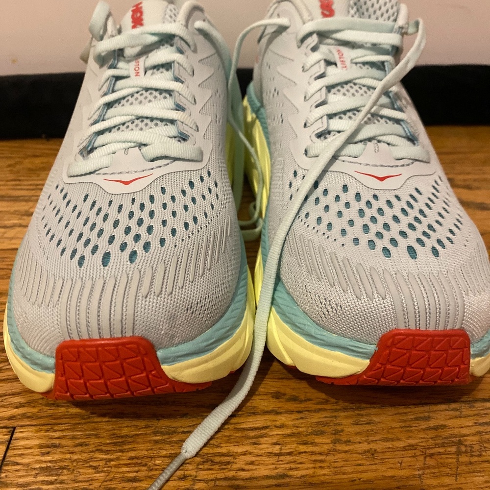 New HOKA sneakers 💙